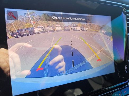 New 2024 Jeep Wagoneer 2WD w/ Premium Group I image 16