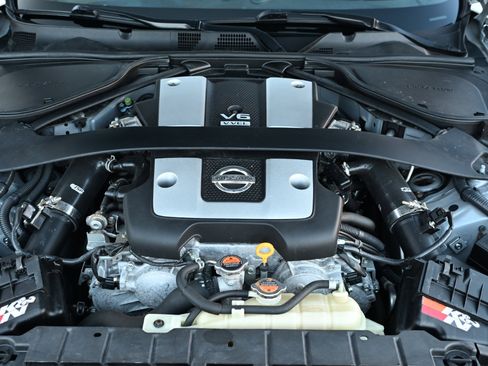 Used 2014 Nissan 370Z Touring w/ Sport Package image 35