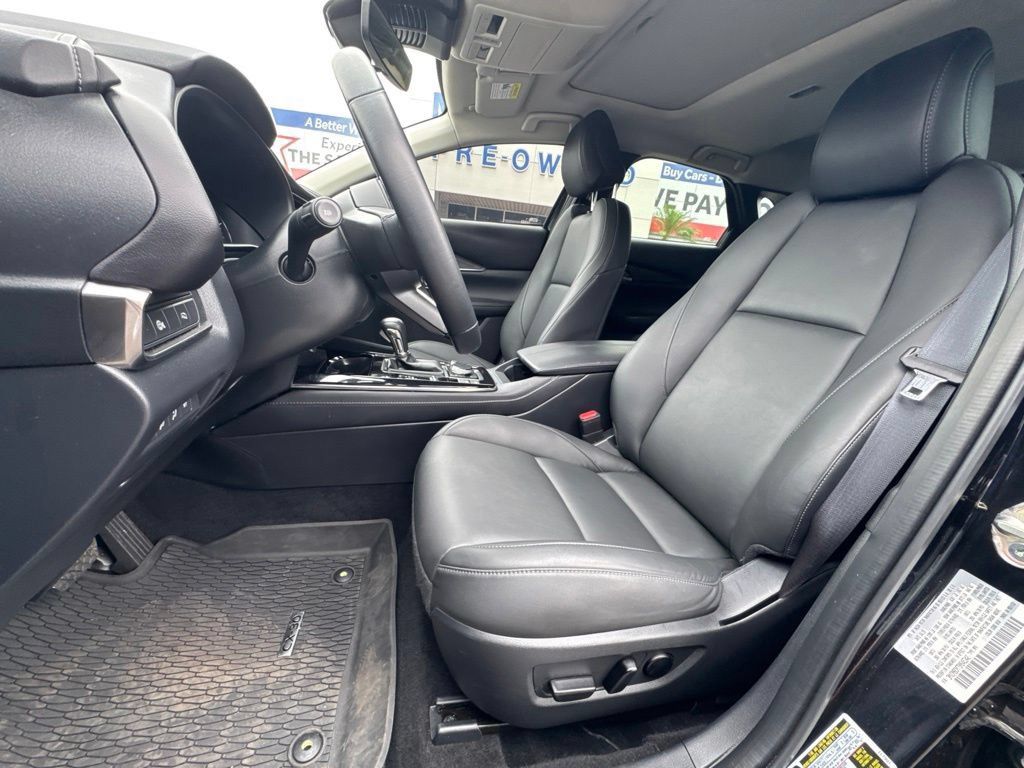 Used 2025 MAZDA CX-30 AWD 2.5 S w/ Preferred Package image 15