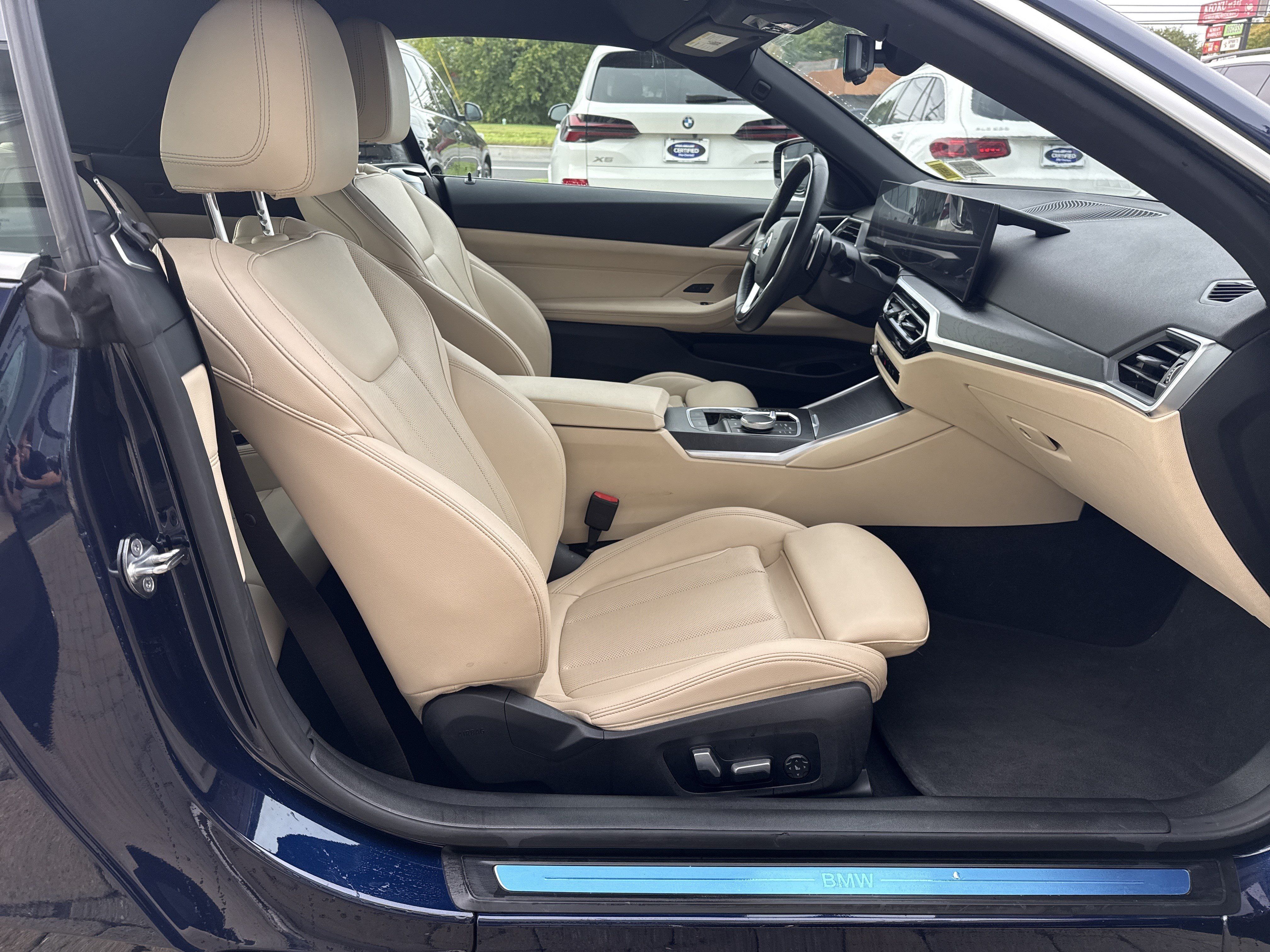 Used 2024 BMW 430i xDrive Convertible w/ Premium Package AWD/4WD image 2