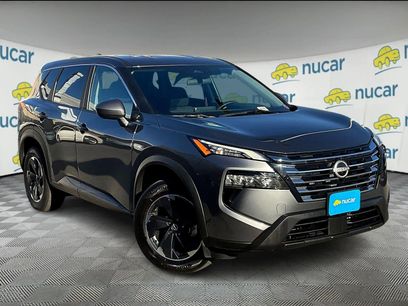 Used 2024 Nissan Rogue SV