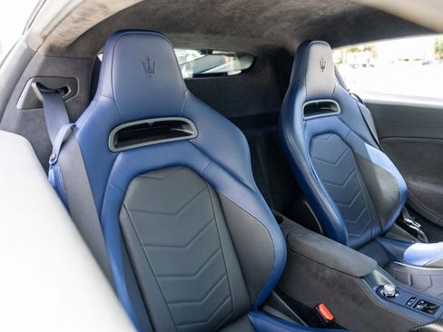 Used 2022 Maserati MC20 Coupe RWD image 46