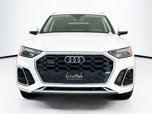 Used 2022 Audi Q5 2.0T Premium w/ Convenience Package AWD/4WD image 2