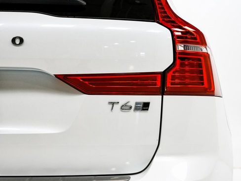 Used 2020 Volvo XC60 T6 Inscription w/ Protection Package Premier image 32
