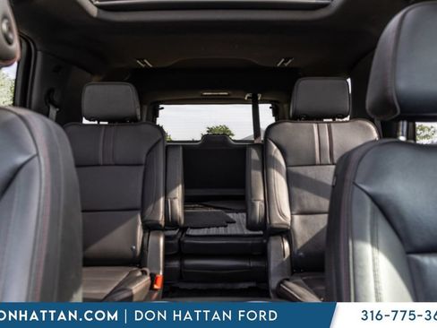 Used 2022 Chevrolet Tahoe RST w/ Luxury Package AWD/4WD image 18