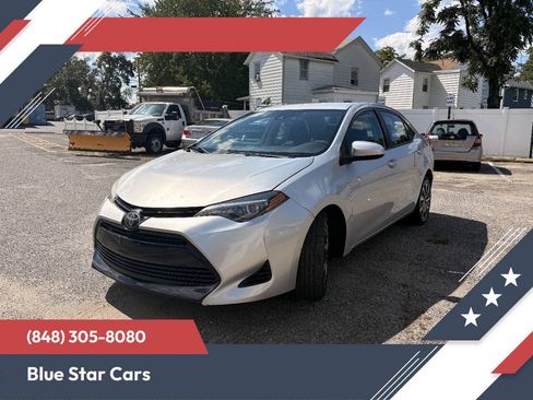 Used 2018 Toyota Corolla LE FWD image 1