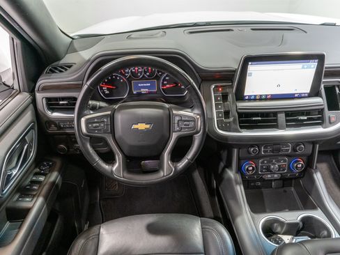 Used 2021 Chevrolet Suburban LT w/ Rear Media and Nav Package RWD image 11