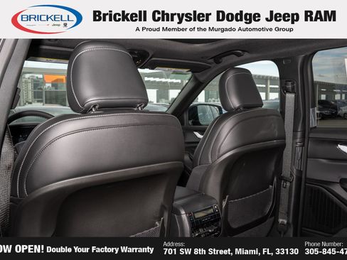 New 2025 Jeep Grand Cherokee L Altitude image 19