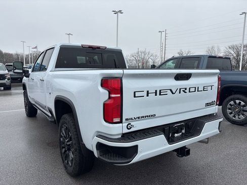 New 2026 Chevrolet Silverado 2500 High Country w/ High Country Premium Package AWD/4WD image 6