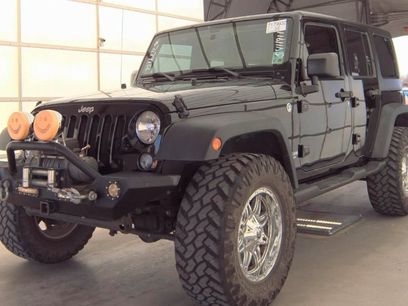 Used 2015 Jeep Wrangler Unlimited Rubicon w/ Connectivity Group