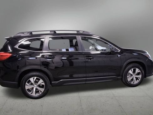 Used 2023 Subaru Ascent Premium w/ Convenience Package image 6