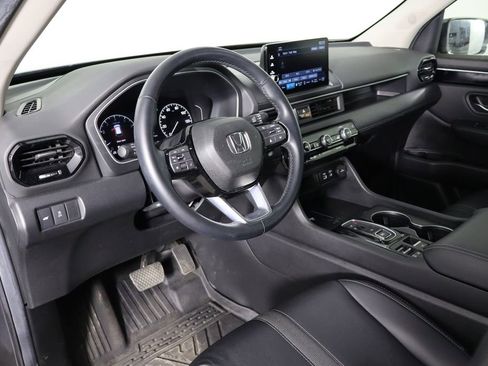 Used 2025 Honda Pilot EX-L image 28