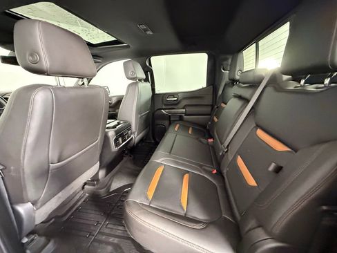 Used 2019 GMC Sierra 1500 AT4 w/ AT4 Preferred Package AWD/4WD image 18