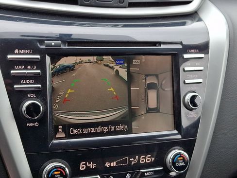 Used 2019 Nissan Murano SL AWD/4WD image 18