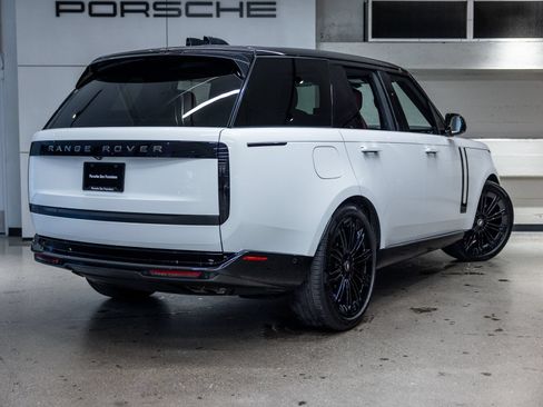 Used 2025 Land Rover Range Rover Autobiography AWD/4WD image 8