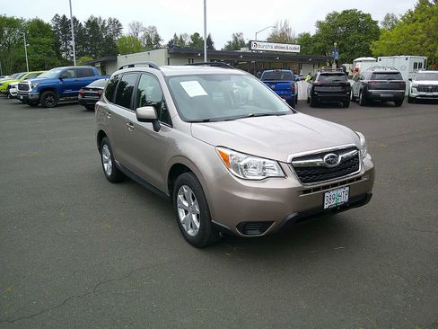 Used 2016 Subaru Forester 2.5i Premium w/ Popular Package #1 AWD/4WD image 7