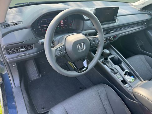 Used 2023 Honda Accord EX image 21