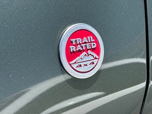 Used 2021 Jeep Compass Trailhawk w/ Sun and Sound Group AWD/4WD image 5