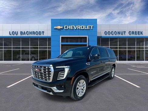 Used 2025 GMC Yukon XL Denali image 4