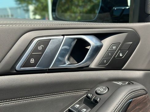 New 2026 BMW X5 xDrive40i w/ M Sport Package image 19