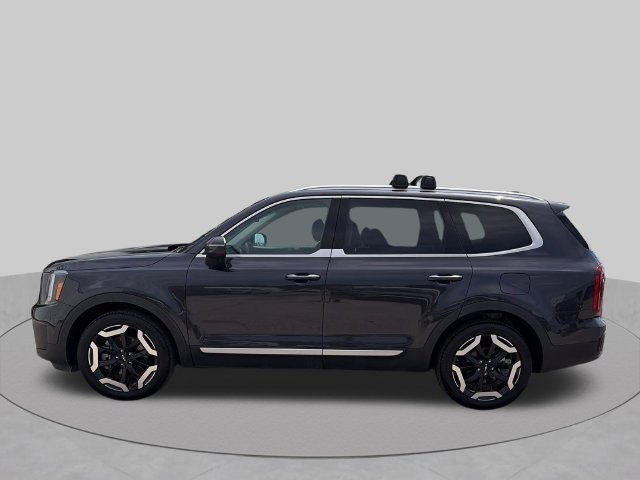 Used 2025 Kia Telluride S AWD/4WD image 2