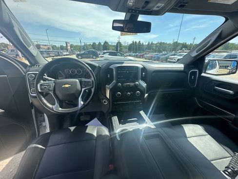 Used 2021 Chevrolet Silverado 1500 LTZ AWD/4WD image 22
