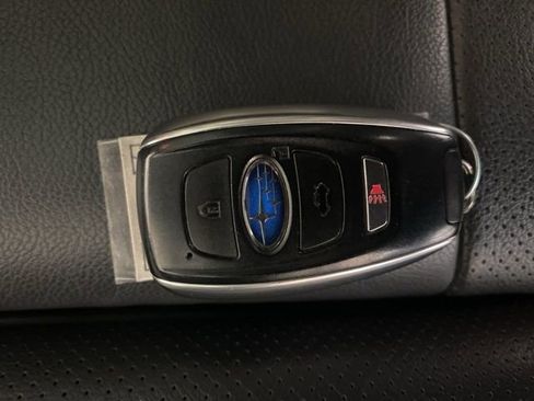 Used 2022 Subaru Ascent Limited w/ Technology Package image 11