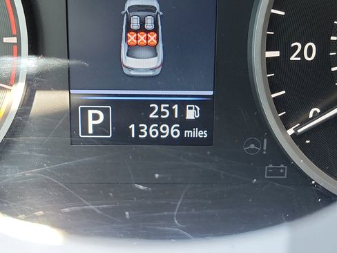 Certified 2025 Nissan Sentra S FWD image 26