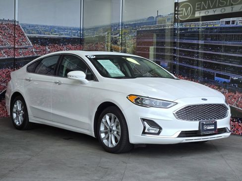 Used 2019 Ford Fusion Energi Titanium image 1