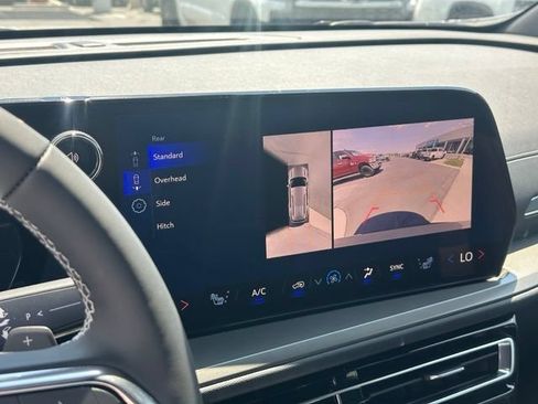 New 2026 Chevrolet Traverse LT w/ Driver Confidence Package AWD/4WD image 20