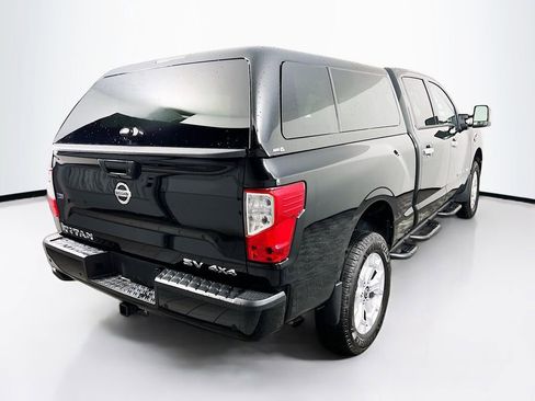Used 2021 Nissan Titan SV w/ SV Convenience Package AWD/4WD image 7