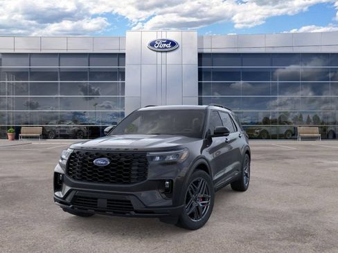 New 2026 Ford Explorer ST-Line w/ ST-Line Street Pack AWD/4WD image 2