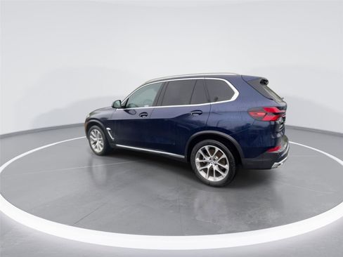 Used 2024 BMW X5 xDrive40i w/ Premium Package AWD/4WD image 6