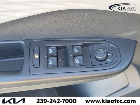 Used 2023 Volkswagen Taos S FWD image 24