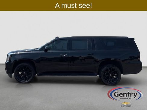Used 2020 GMC Yukon XL SLT AWD/4WD image 3