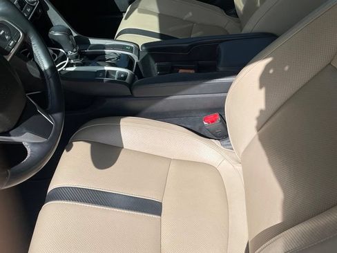 Used 2017 Honda Civic EX-L image 9