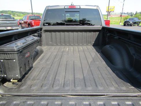 Used 2020 RAM 1500 Laramie image 8