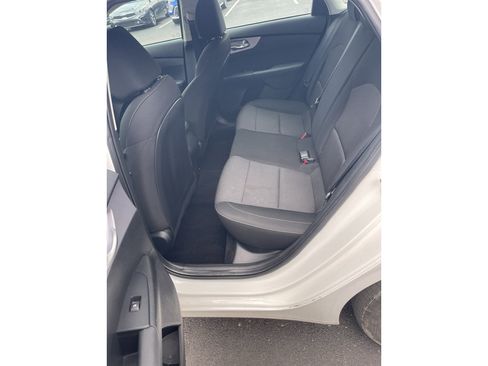 Used 2024 Kia Forte LXS FWD image 11