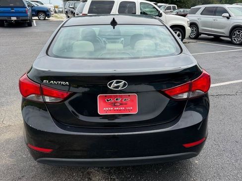 Used 2016 Hyundai Elantra Value Edition FWD image 3