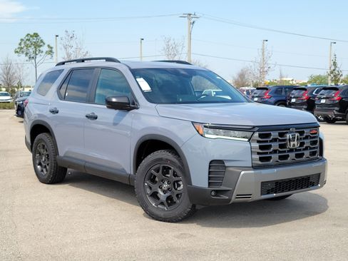 New 2026 Honda Pilot TrailSport image 11