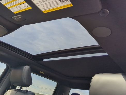 Used 2025 Ford F150 Platinum w/ Equipment Group 702A High image 18