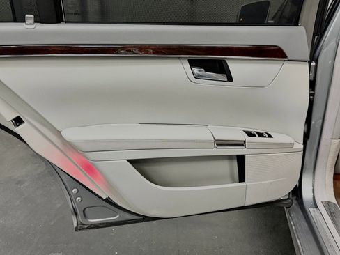 Used 2010 Mercedes-Benz S 550 image 37