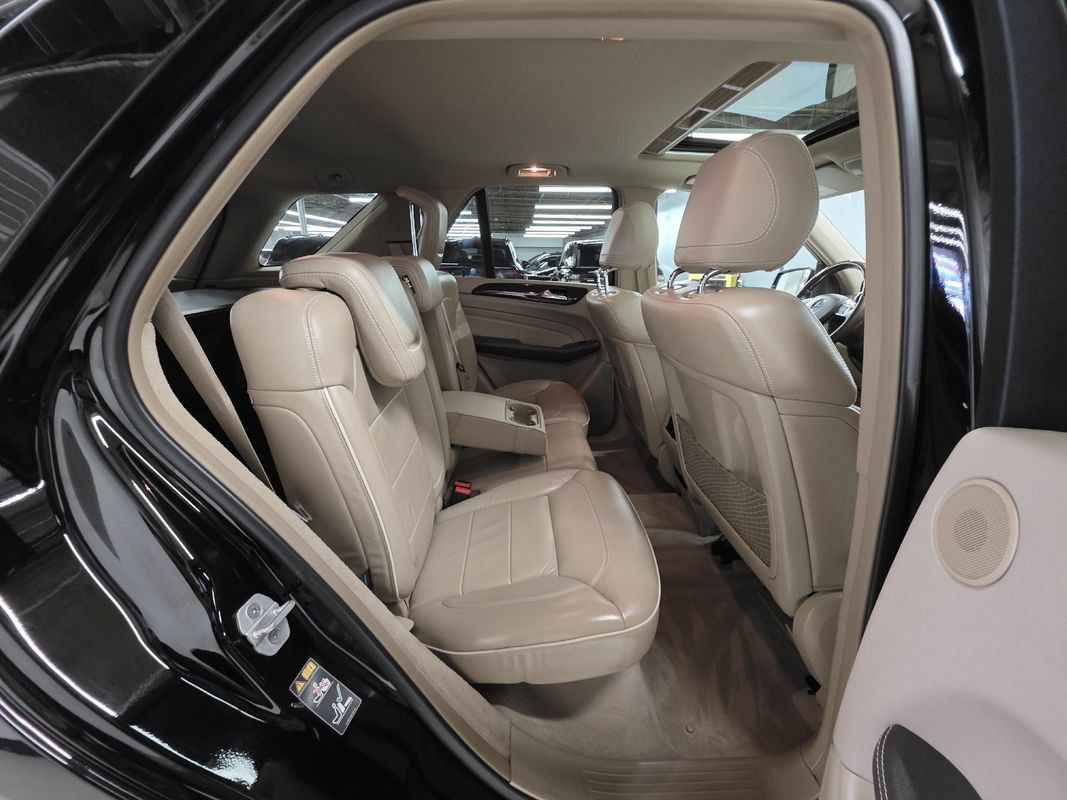 Used 2013 Mercedes-Benz ML 350 BlueTEC 4MATIC image 11