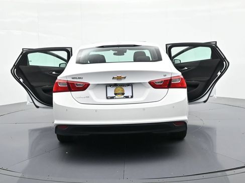 Used 2024 Chevrolet Malibu LT FWD image 25