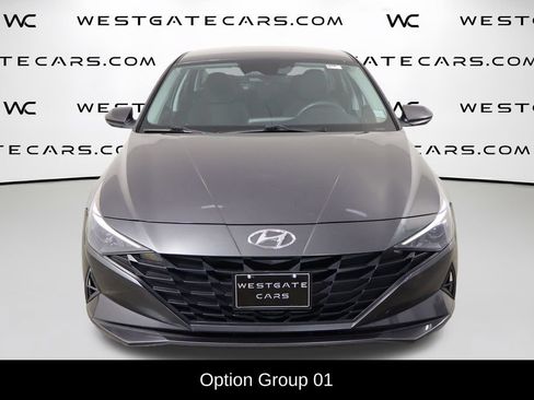 Used 2022 Hyundai Elantra SEL FWD image 2