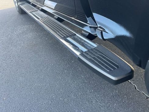 New 2026 GMC Sierra 1500 SLT w/ SLT Premium Package image 11