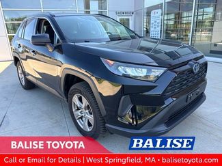 Used 2022 Toyota RAV4 LE AWD/4WD video 1
