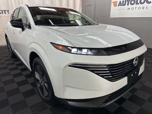 Used 2025 Nissan Murano SL image 2