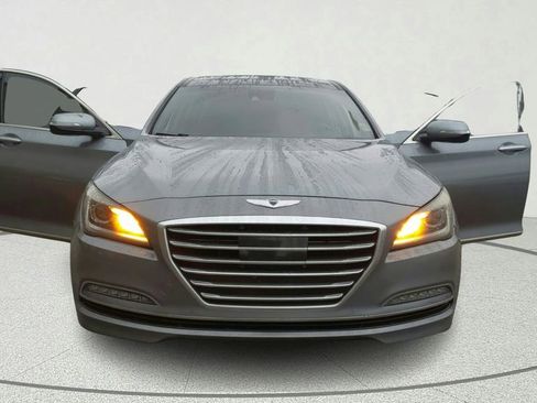 Used 2015 Hyundai Genesis 5.0 image 9