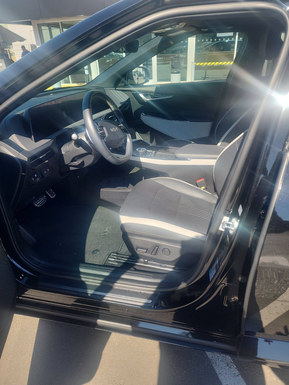 Certified 2023 Kia EV6 GT-Line AWD/4WD image 6